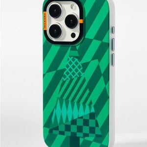 Hicasers Holiday IPhone 15 Pro MagSafe Case